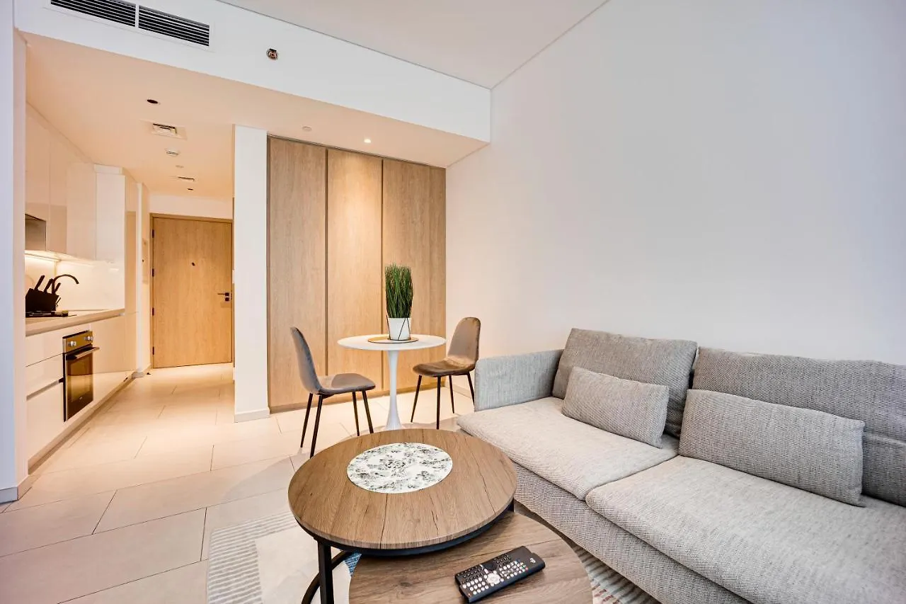 Stylish Studio In Marquise Square Tower Dubai