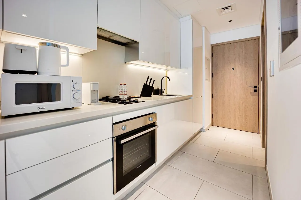Apartment Stylish Studio In Marquise Square Tower Dubai United Arab Emirates
